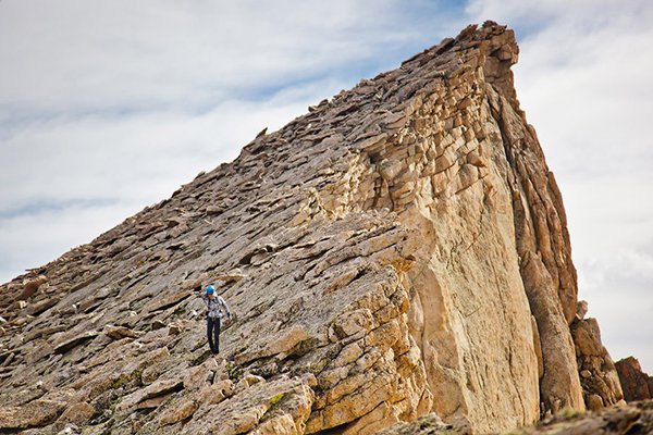 Rannveig Aamodt hiking down