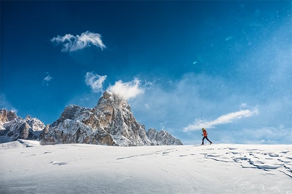 Anton Krupicka skiing
