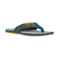 La tong La Sportiva Swing en bleu et gris avec des accents orange est dotée d'une lanière à motifs avec le logo La Sportiva, offrant confort et adhérence, sur fond blanc.