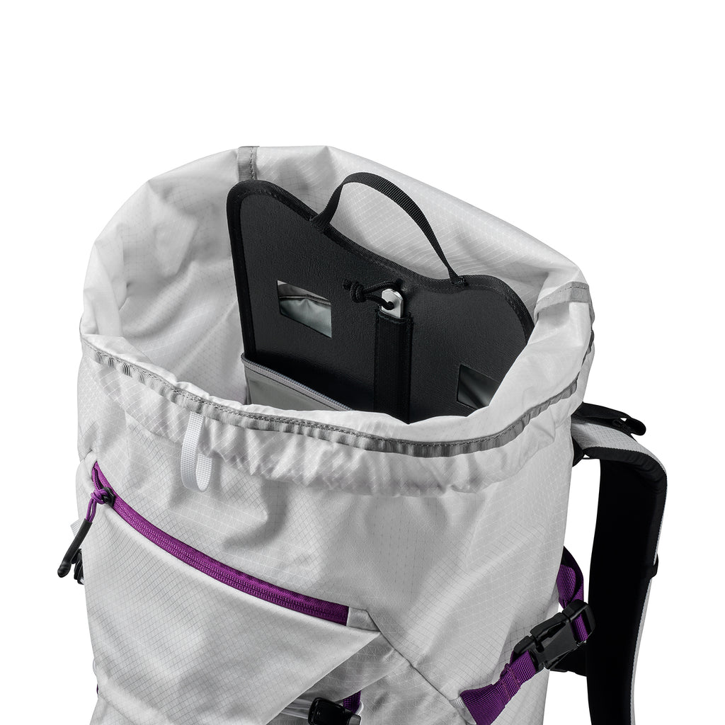 Granite 32 Backpack Chalk/Black Alt View #9
