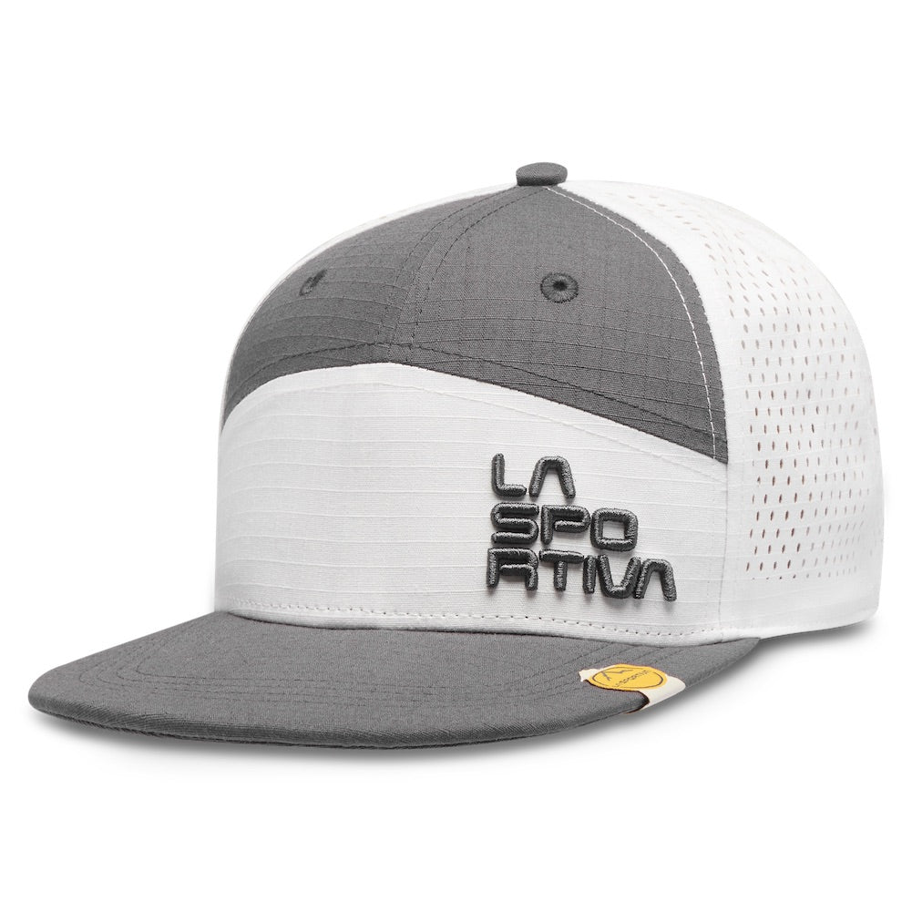 Traverse Trucker (2025) Onyx/Chalk